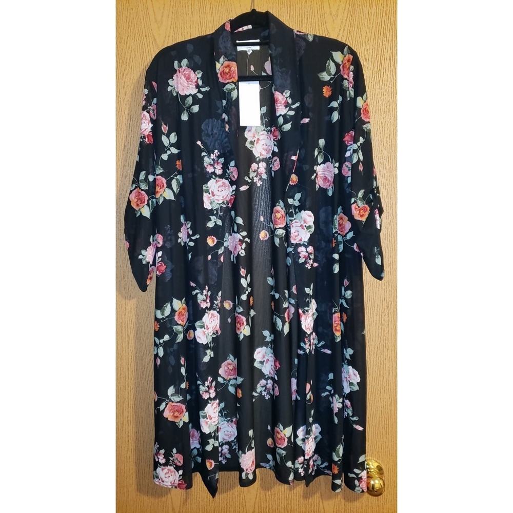 NWT collared kimono
